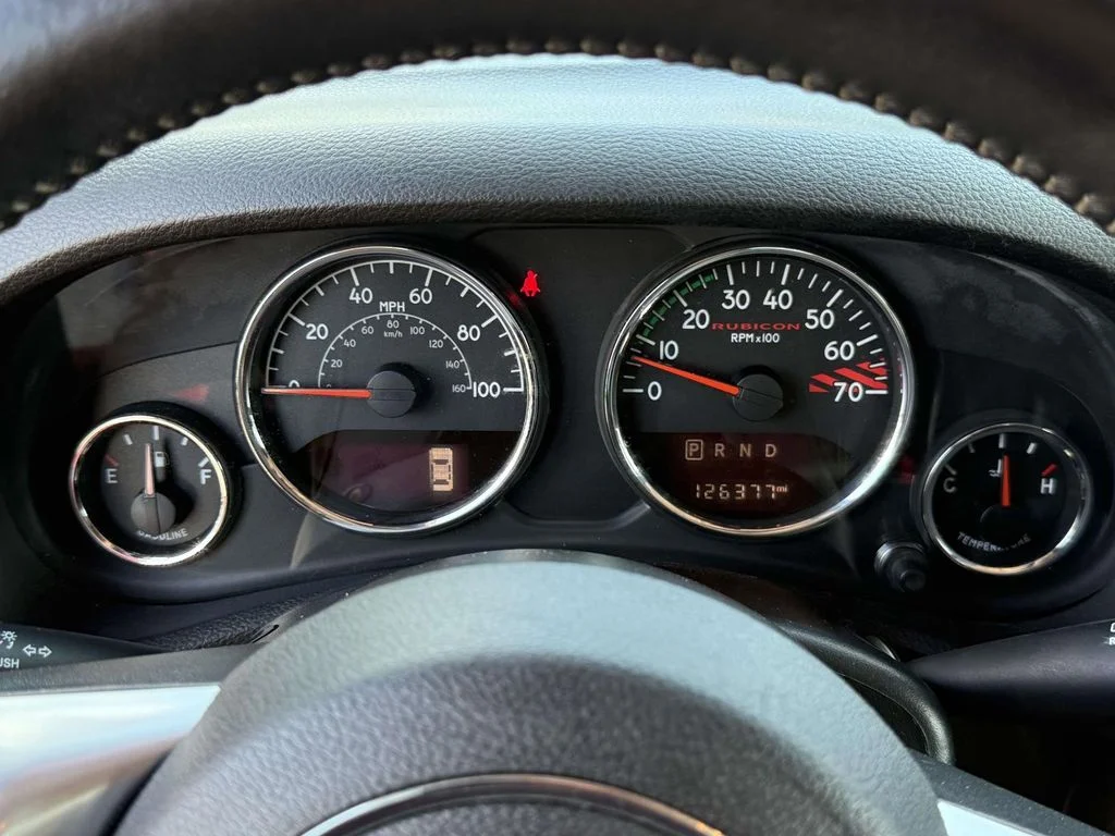Used 2016 Red Jeep Unlimited Rubicon image 27