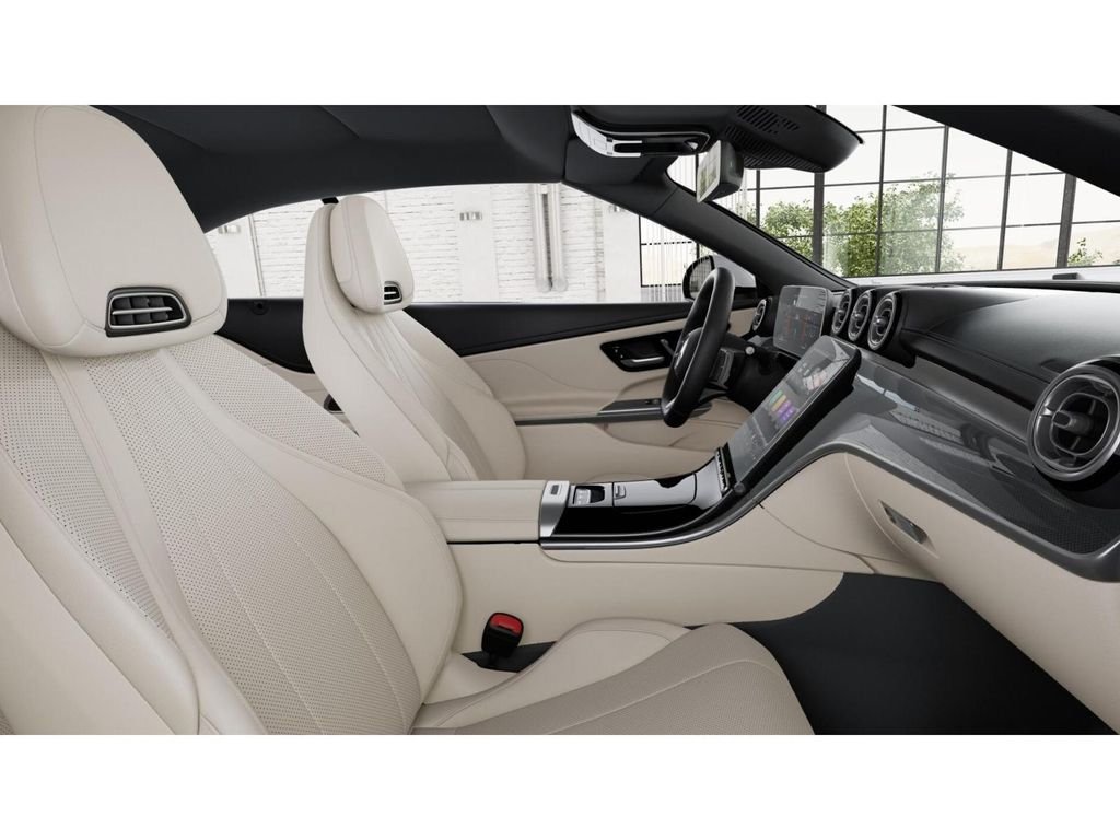 New 2026 MANUFAKTUR Moonlight White Metallic Mercedes-Benz CLE 450 image 4