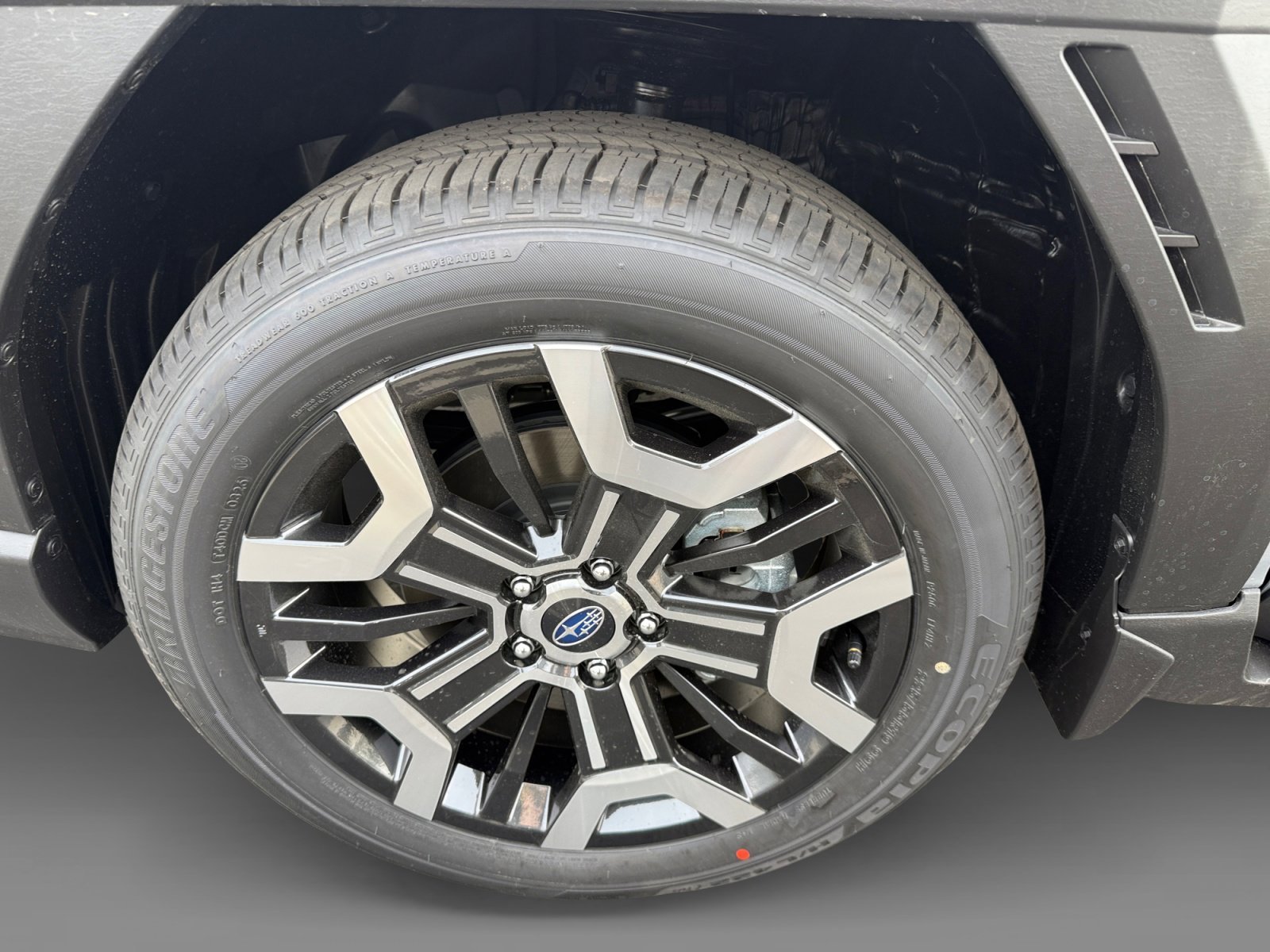 New 2026 ICE SILVER METALLIC Subaru Touring XT image 9