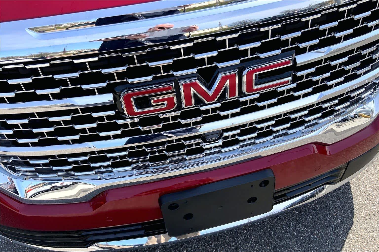 Used 2020 RED QUARTZ TINTCOAT GMC Denali image 31