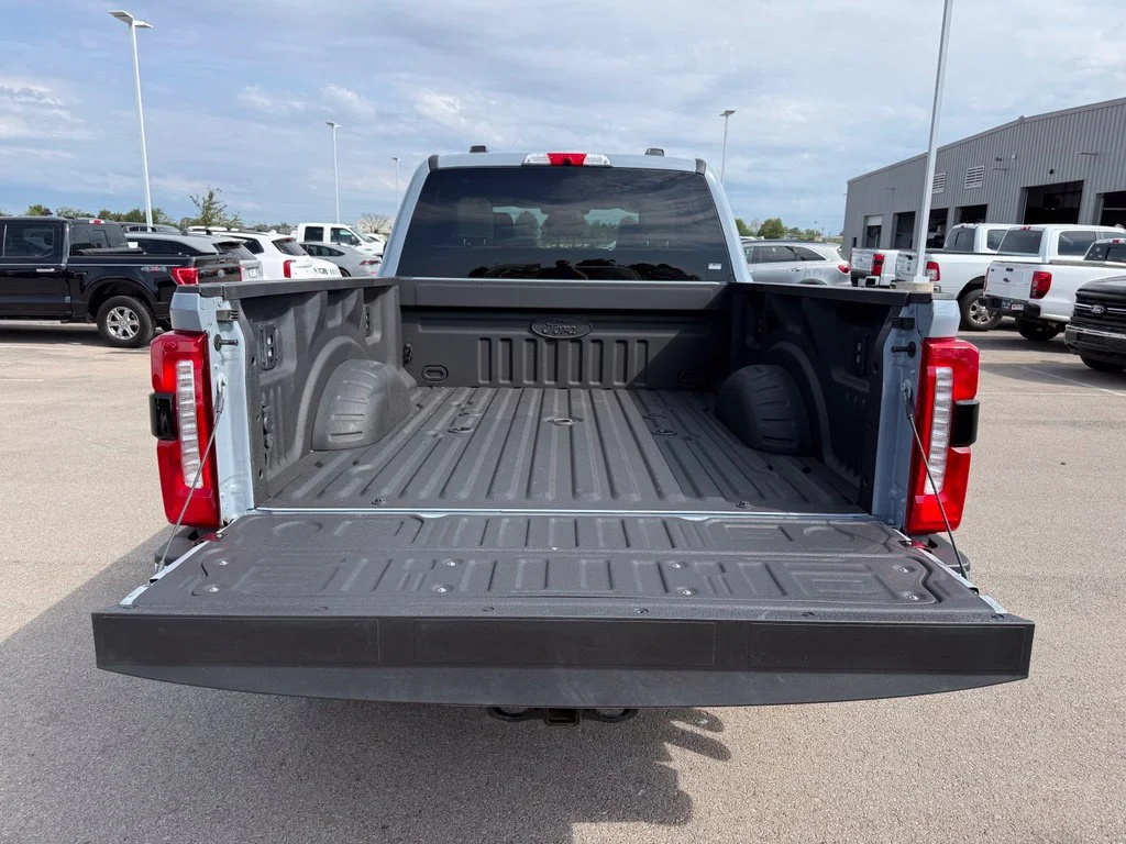 Used 2025 Gray Ford Lariat image 38