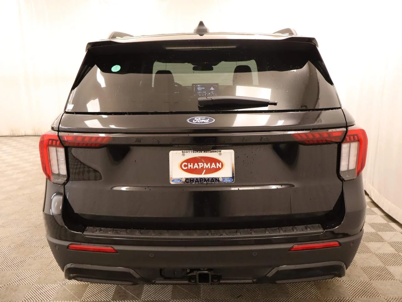 New 2027 Agate Black Metallic Ford ST-Line image 5