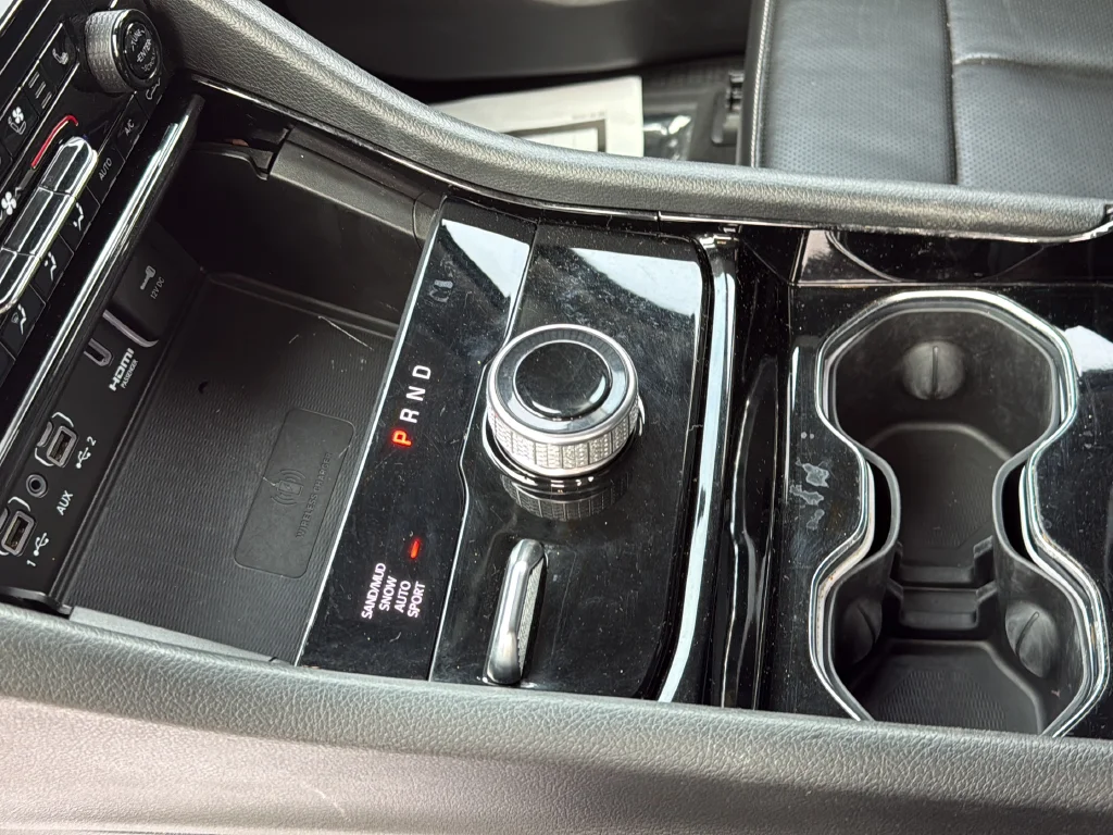 Used 2023 Gray Jeep Limited image 36