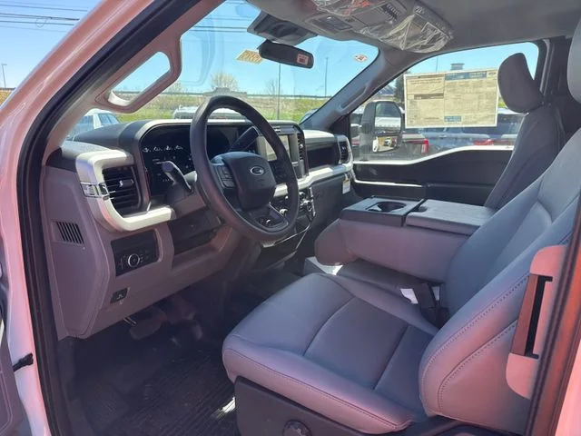 New 2026 Oxford White Ford F-350® XL image 11
