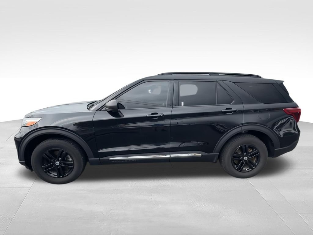 Used 2023 Black Ford XLT image 5