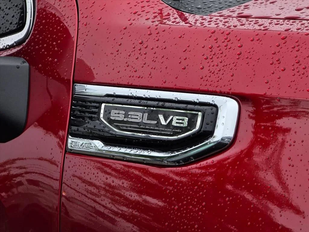 Used 2026 Volcanic Red Tintcoat GMC SLT image 12