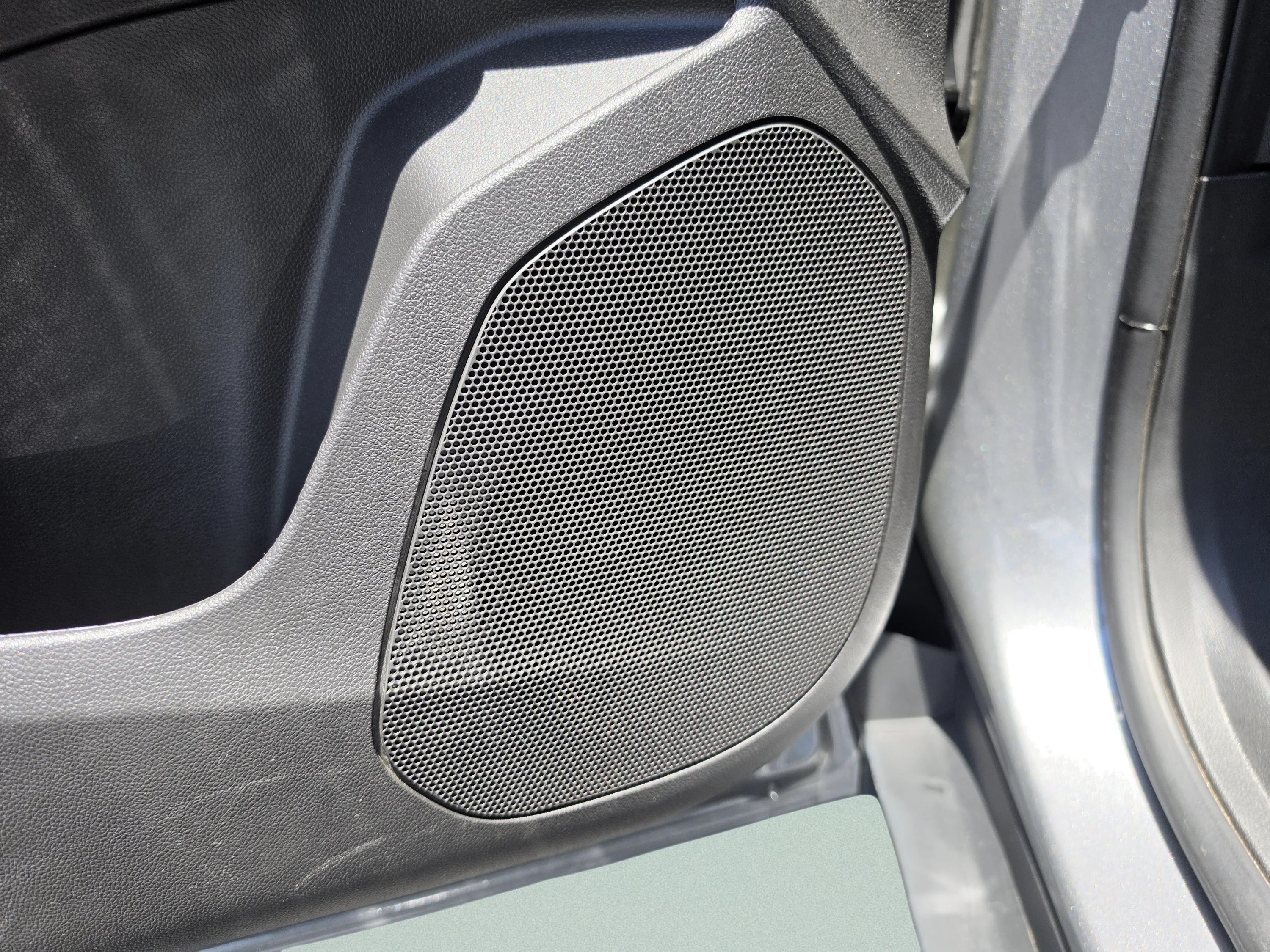 Used 2025 Sterling Gray Metallic Chevrolet ACTIV image 24