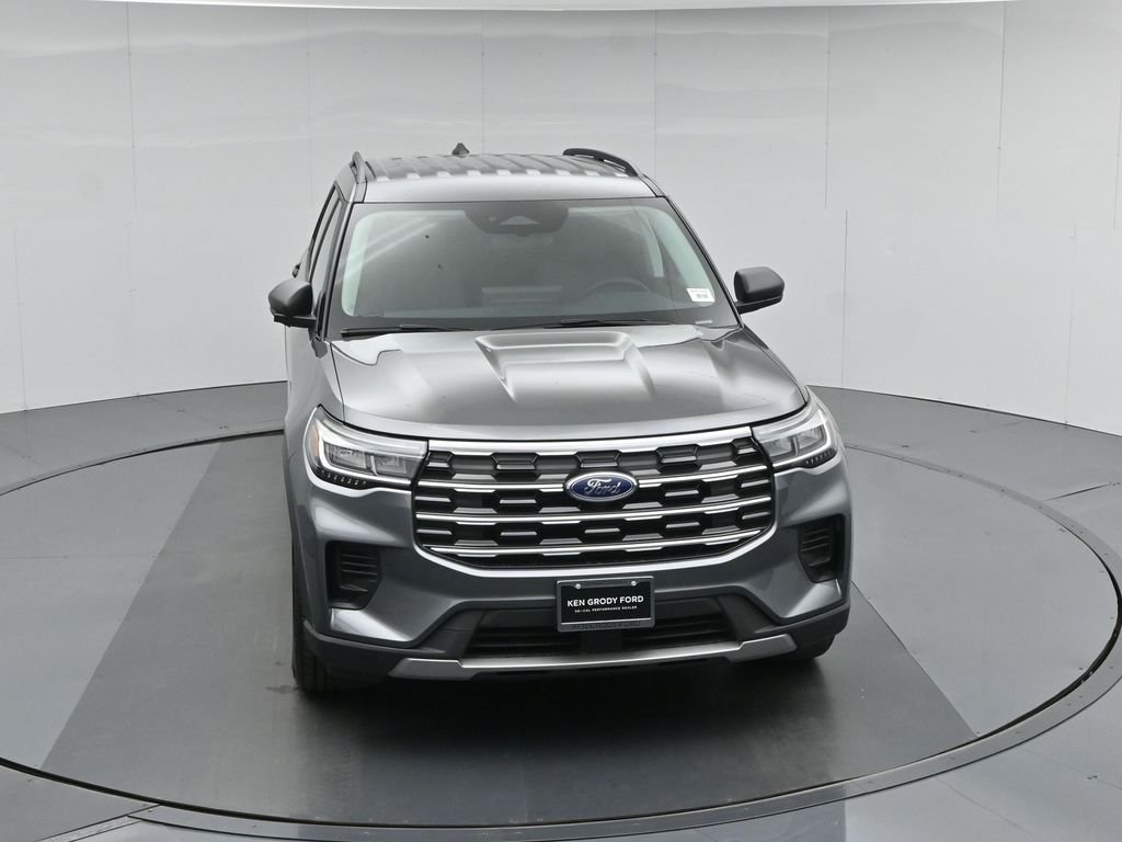 New 2026 Carbonized Gray Metallic Ford Active image 37