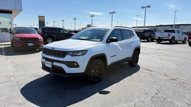 New 2026 Bright White Clearcoat Jeep Latitude image 3