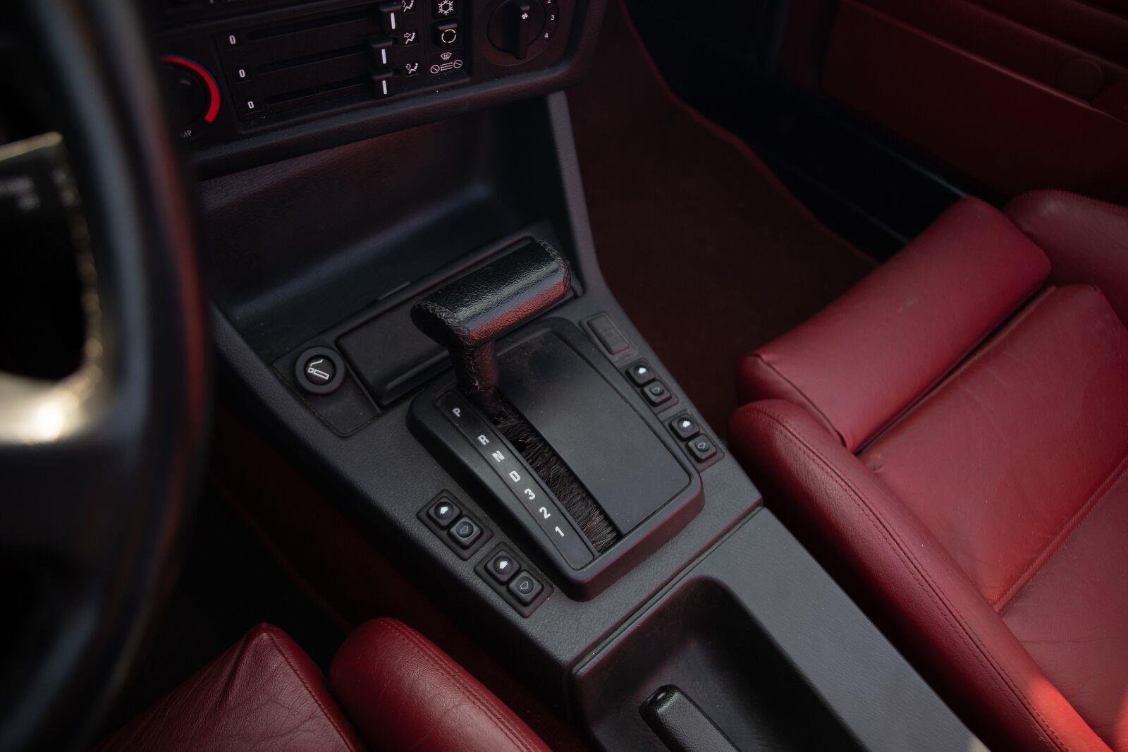 Used 1990 WHITE BMW 325iC image 9