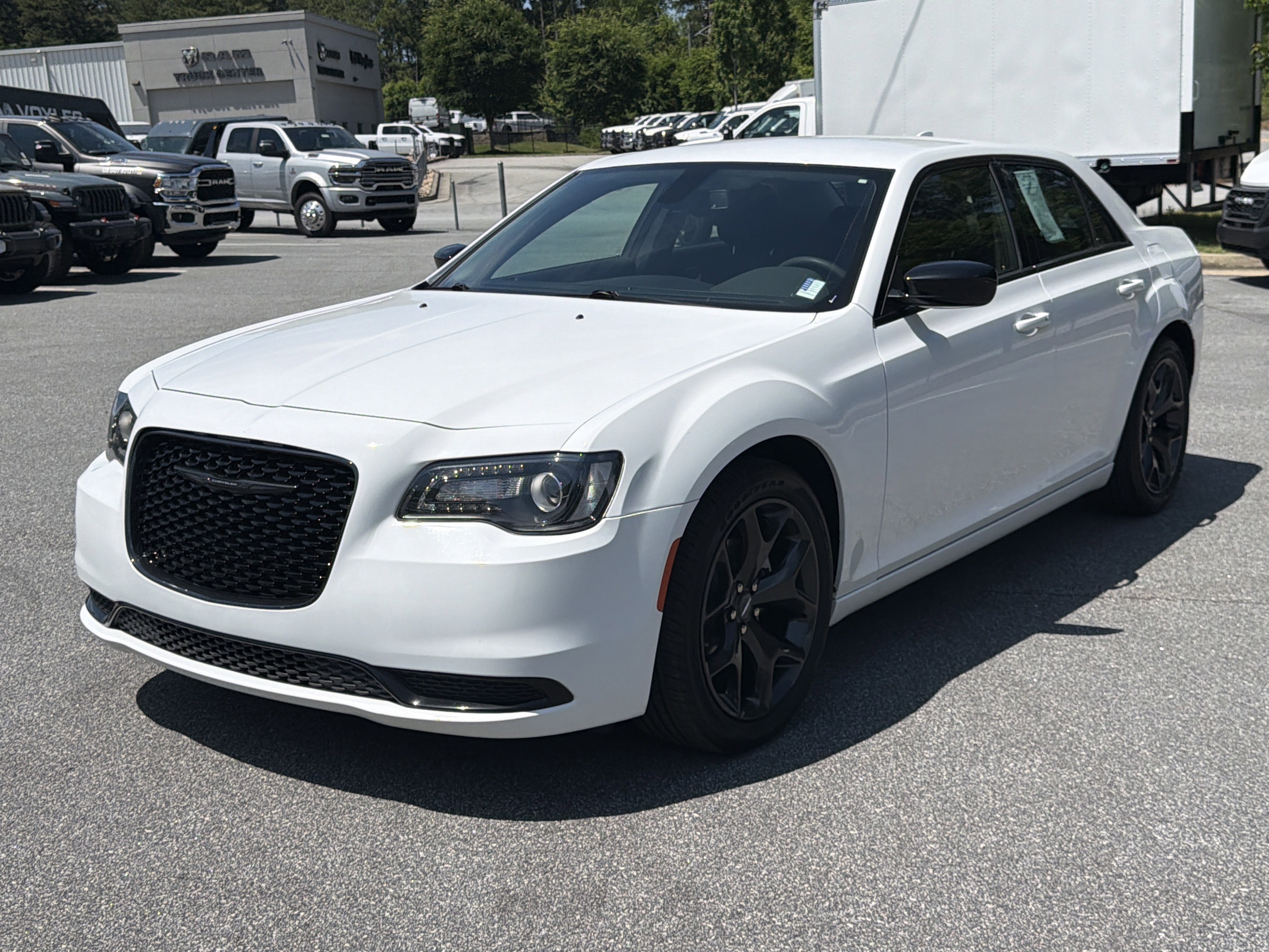 Used 2022 Bright White Clearcoat Chrysler Touring image 6