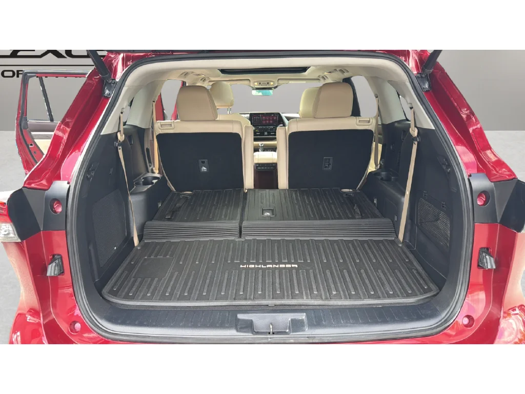 Used 2021 Red Toyota Platinum image 21