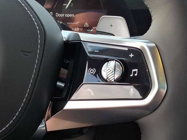 New 2026 Mineral White Metallic BMW 760i xDrive image 18