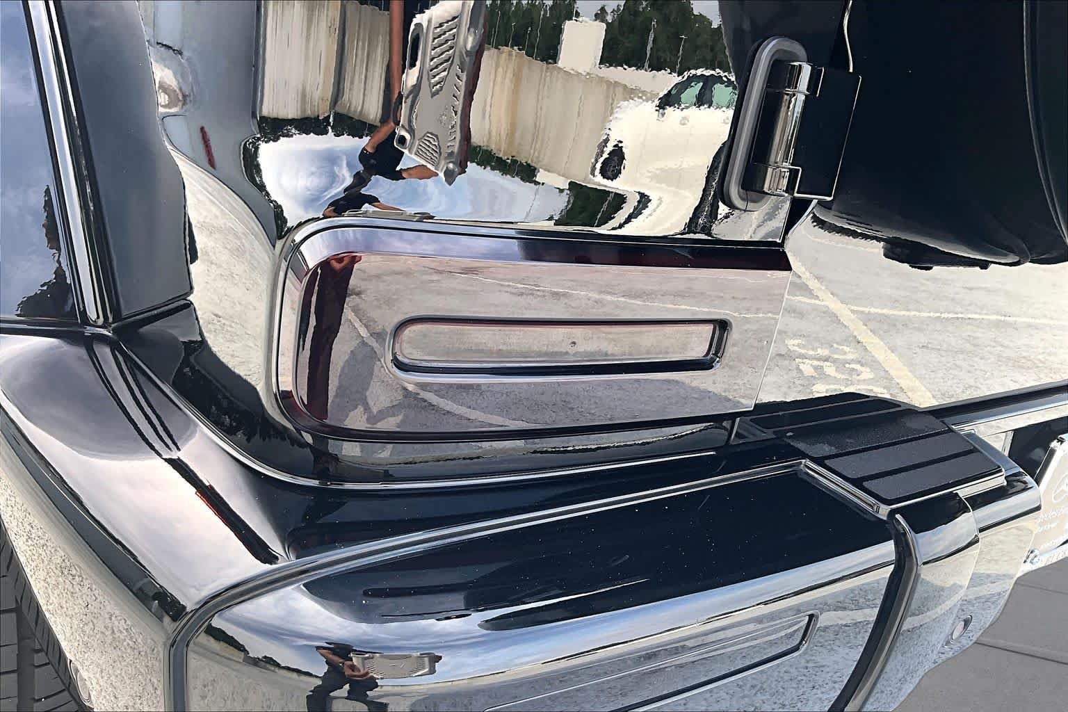 Used 2021 designo Platinum Black Metallic Mercedes-Benz AMG® G 63 image 28