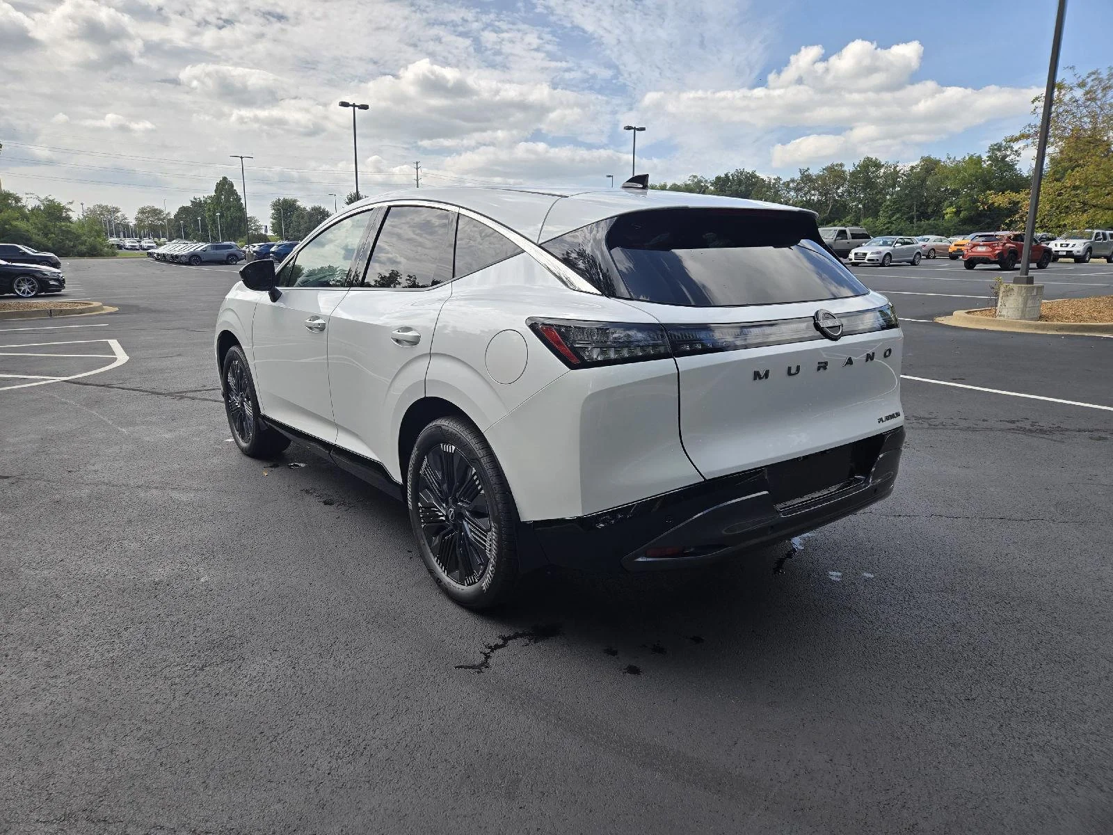 New 2027 Everest White Pearl Tricoat Nissan Platinum image 6