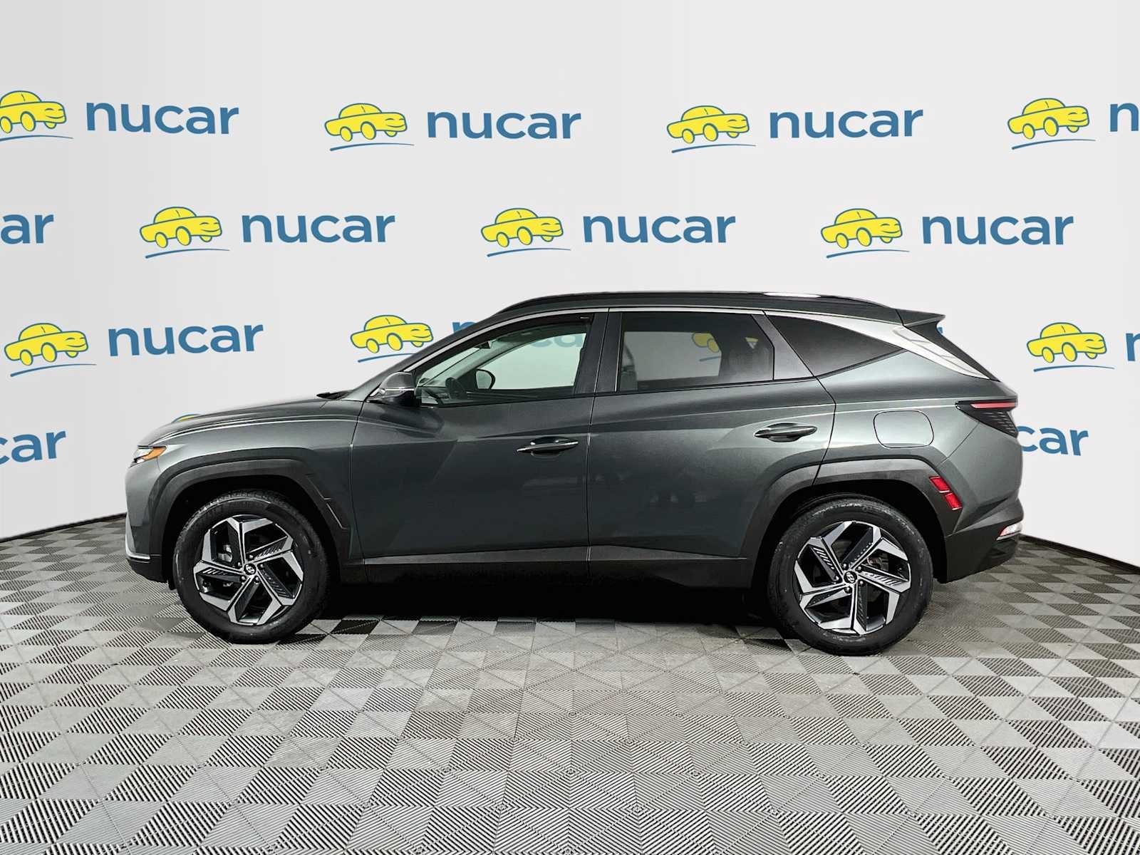 Used 2024 Amazon Gray Hyundai SEL Convenience image 4