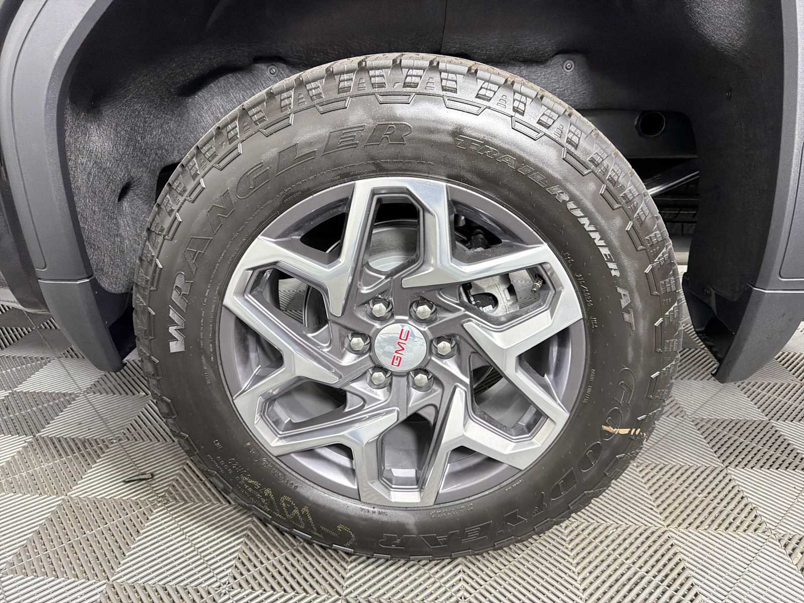 New 2026 Onyx Black GMC SLT image 17