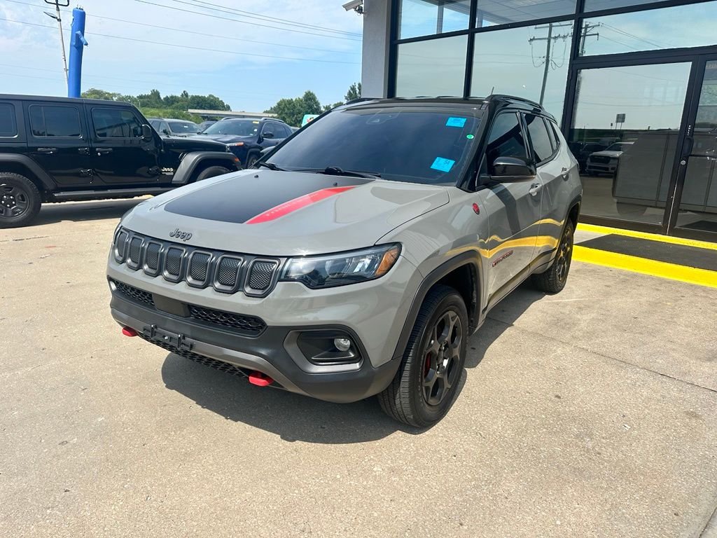 Used 2022 Jeep Compass Trailhawk with VIN 3C4NJDDB9NT175766 for sale in Kansas City