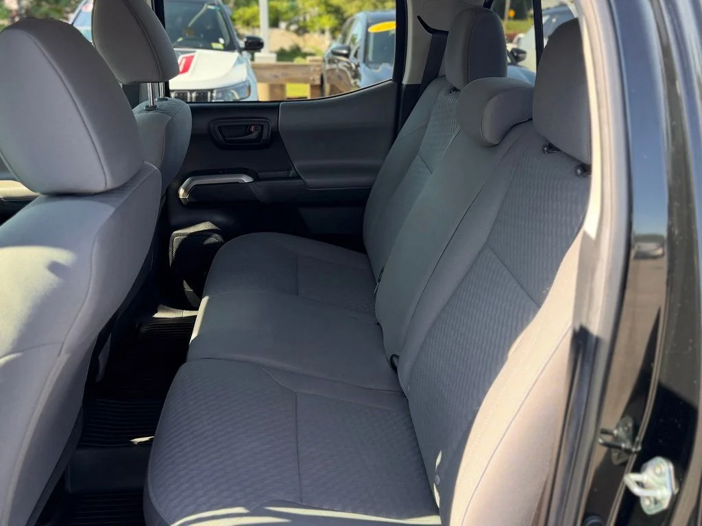 Used 2022 Black Toyota SR5 image 5