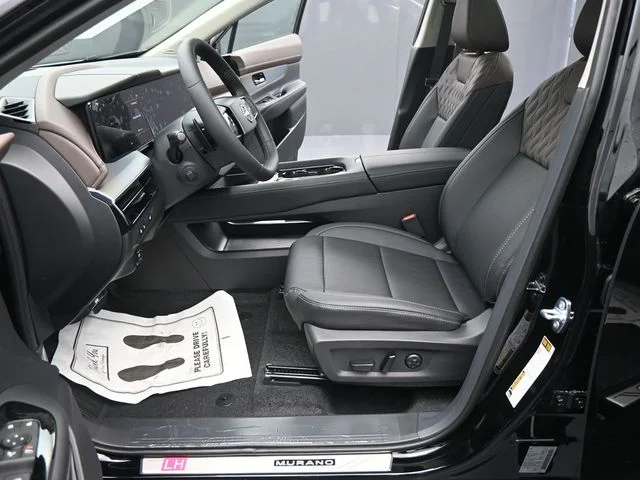 New 2026 Black Nissan Platinum image 30