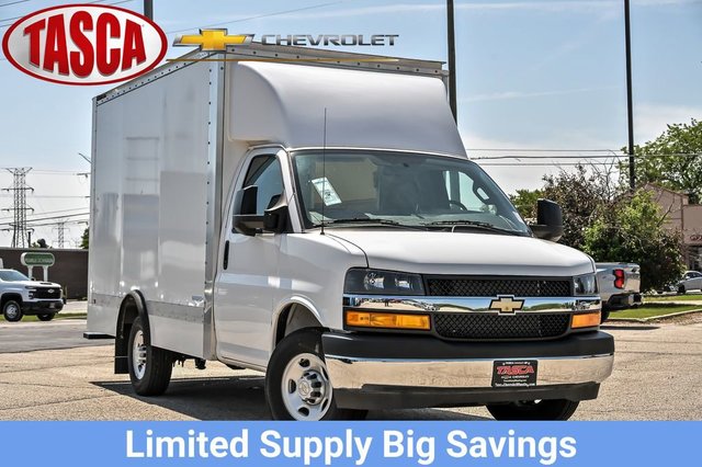 2025 Chevrolet Express Cutaway 3500 1WT