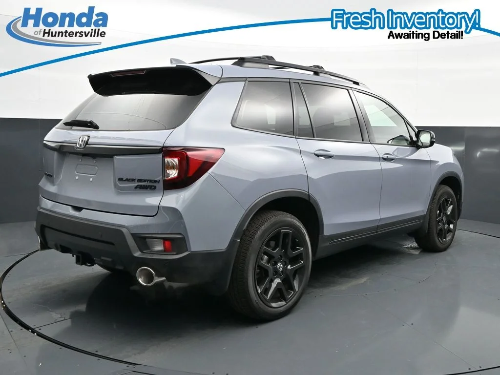 Used 2025 Sonic Gray Pearl Honda AWD BLACK EDITION image 10
