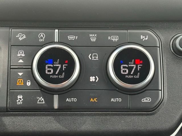 Certified Used 2023 Silver Land Rover X-Dynamic SE image 29