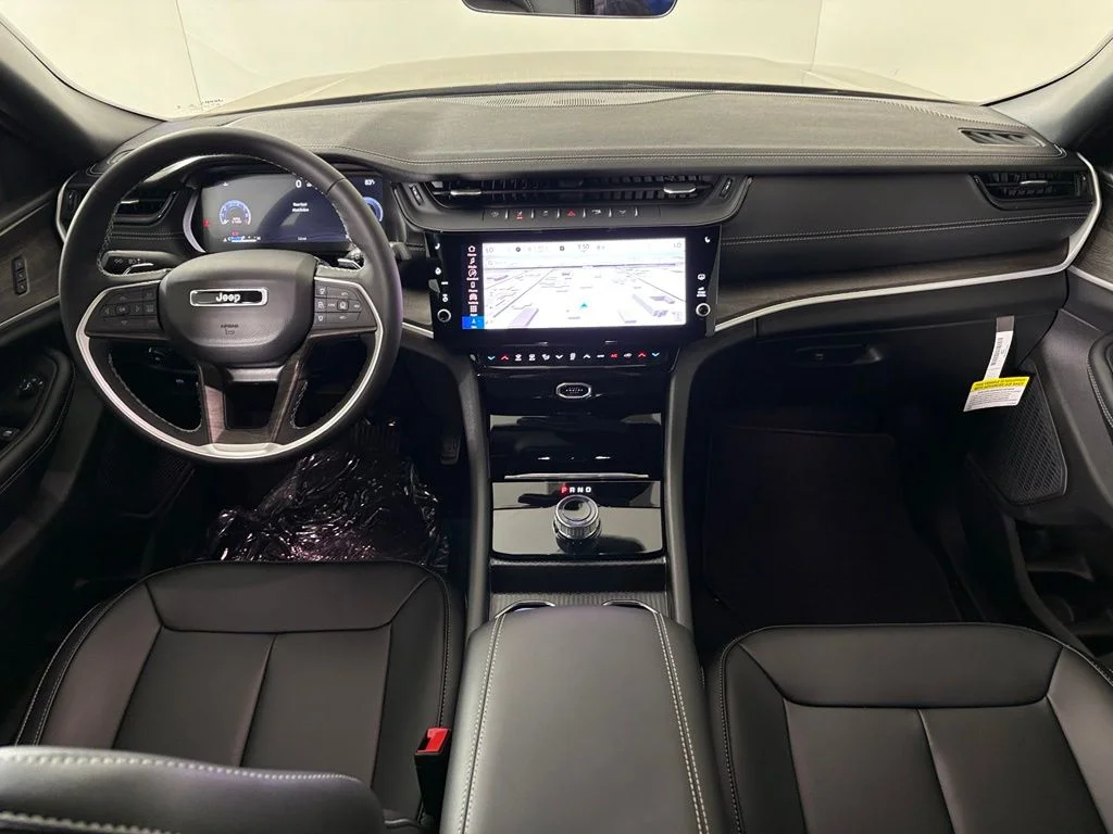 New 2027 Brown Jeep Limited image 33