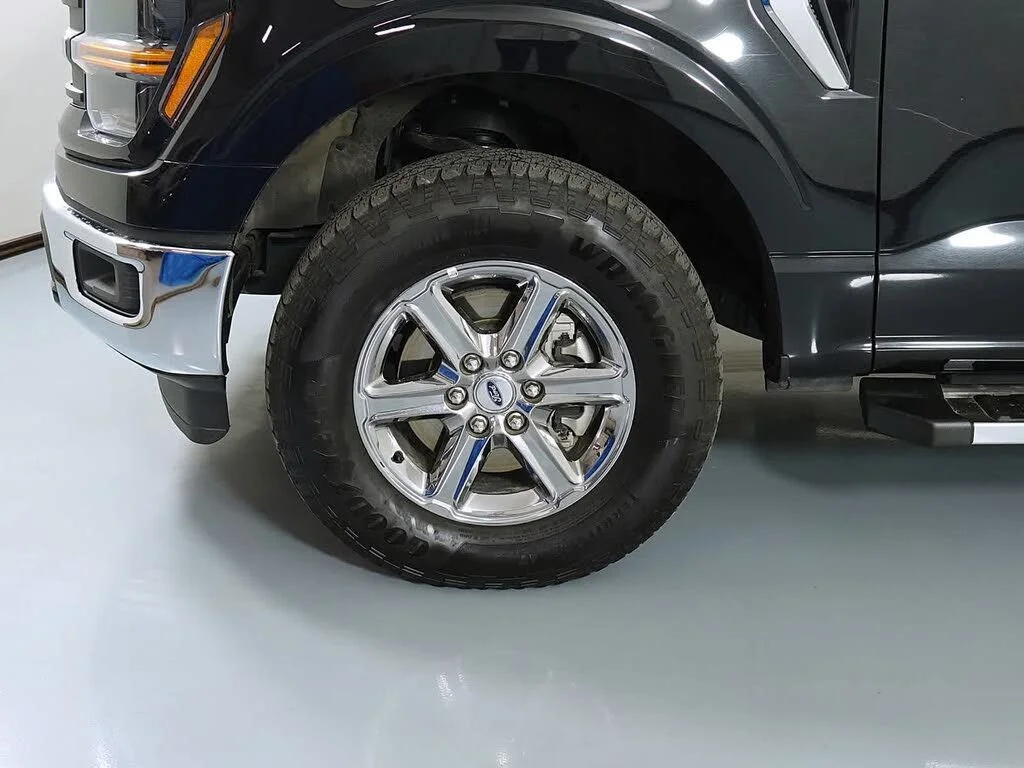 2025 Ford F-150 XLT - Photo 9