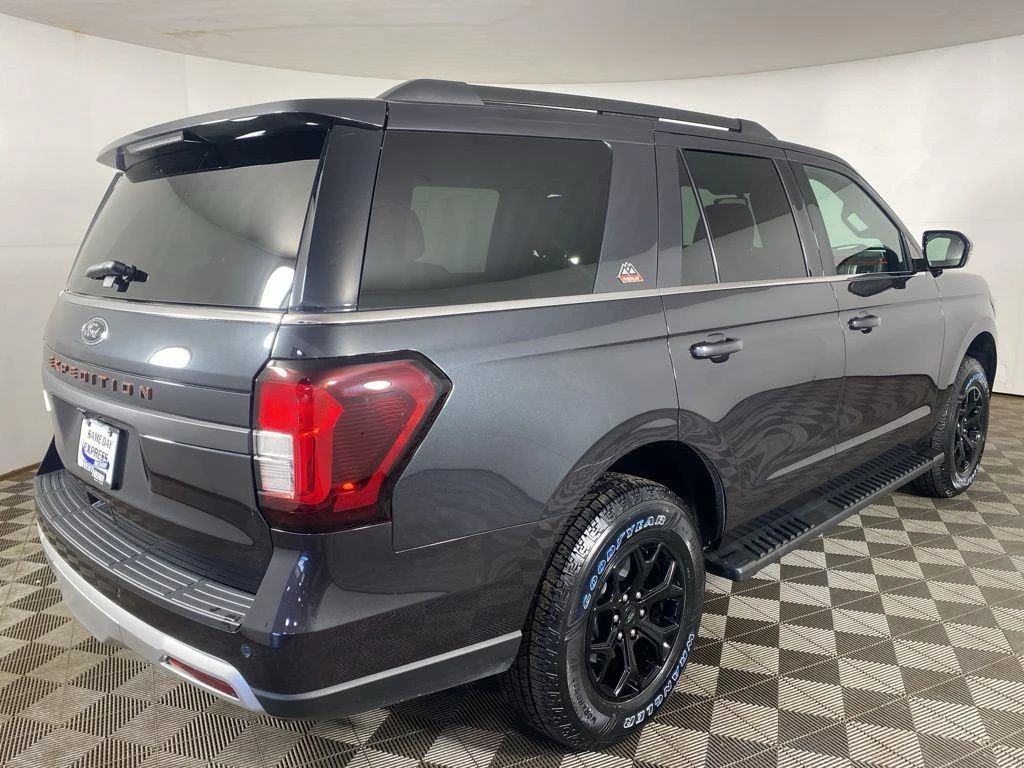 Used 2024 Gray Metallic Ford Timberline image 27