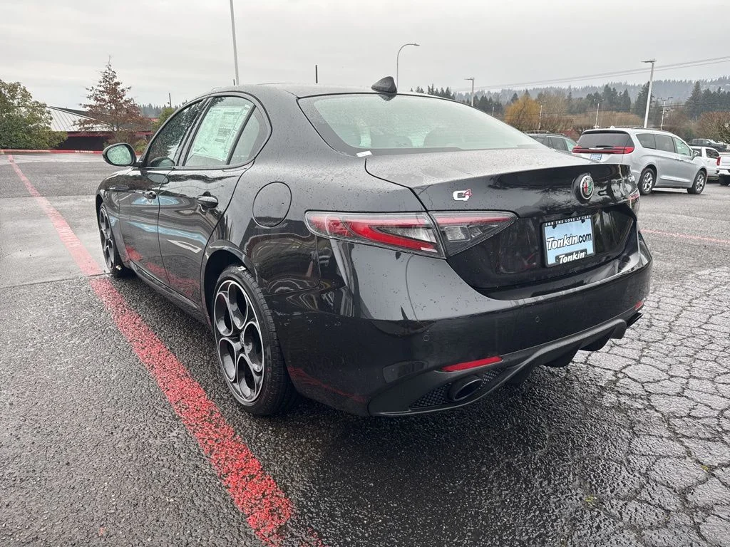 New 2026 Black Alfa Romeo Base image 5