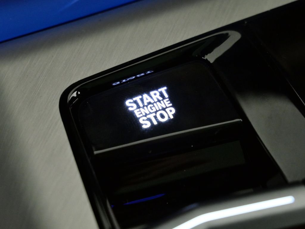 Certified Used 2026 Black Sapphire Metallic BMW M50 xDrive image 51