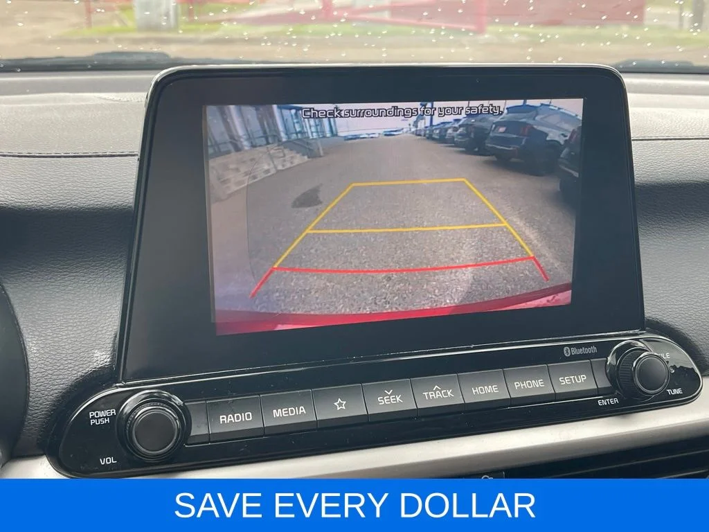 Used 2020 Red Kia LXS image 10