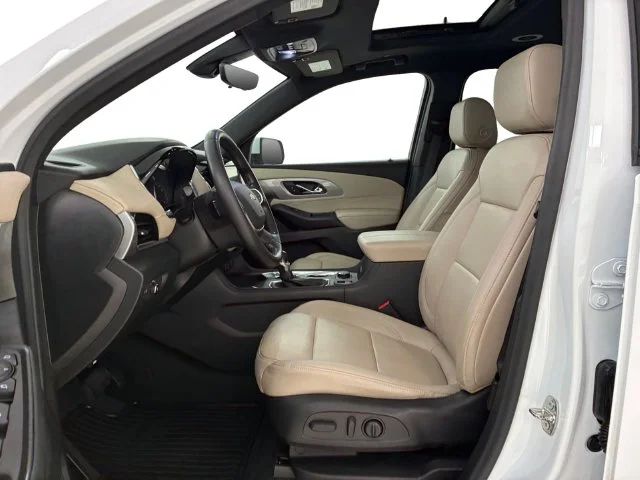 Used 2022 White Chevrolet LT Leather image 12
