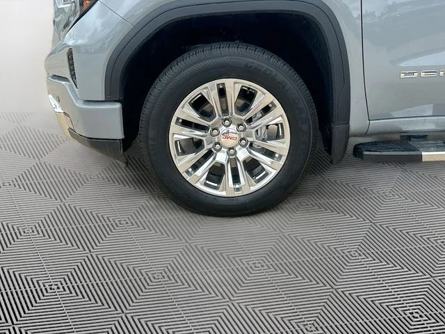Used 2025 Gray GMC Denali image 39