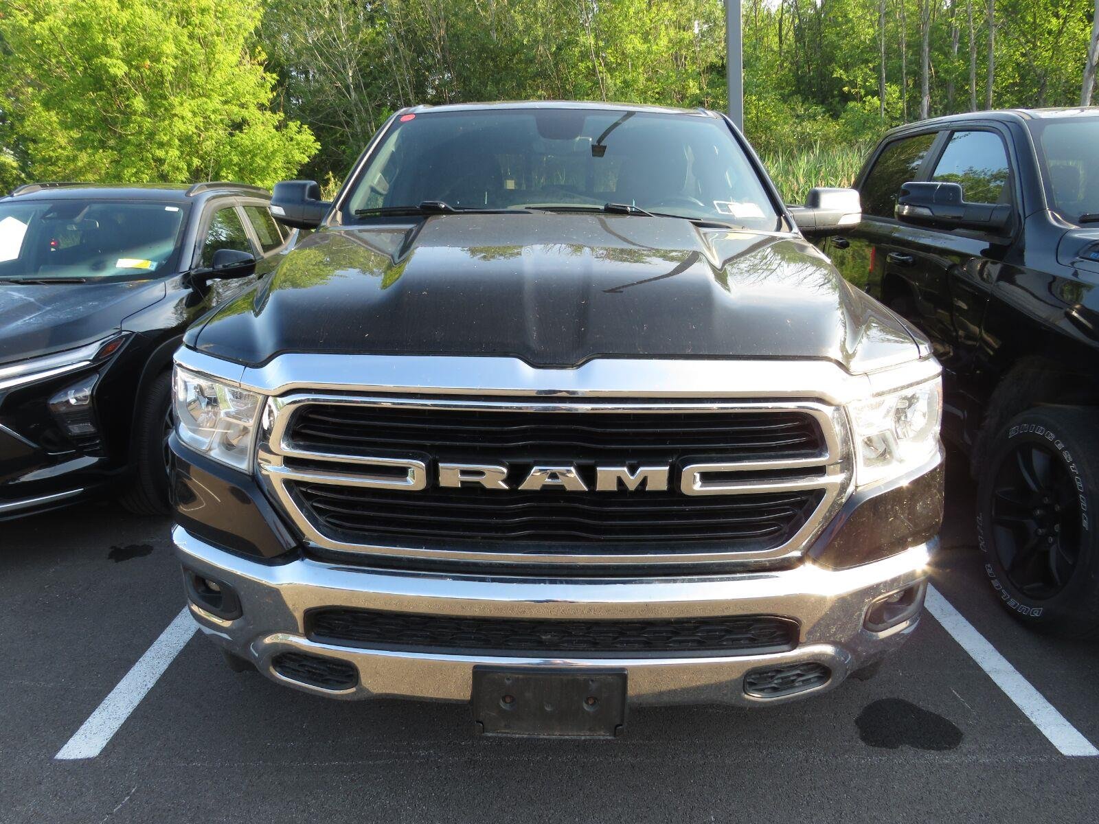 Used 2019 Diamond Black Crystal Pearlcoat Ram Big Horn/Lone Star image 5
