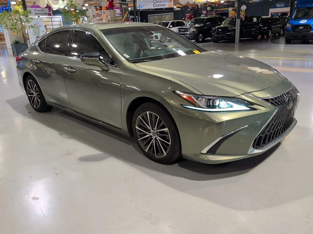 2024 Lexus ES