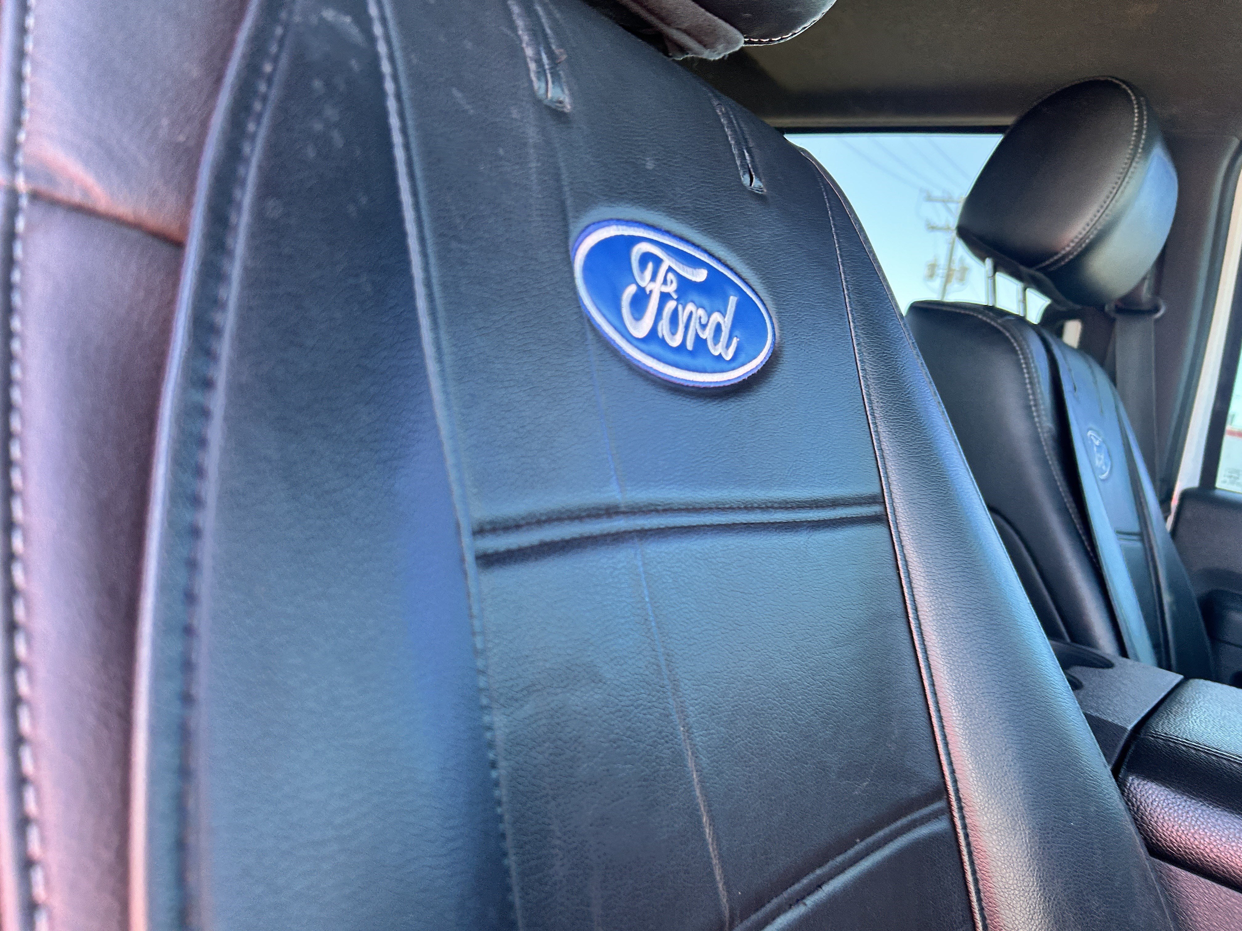 Used 2015 Oxford White Ford Lariat image 13