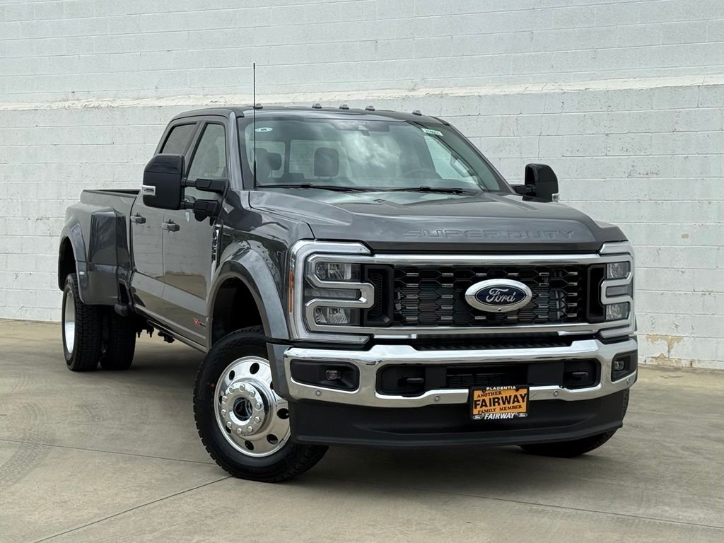 New 2026 Gray Ford Lariat image 2