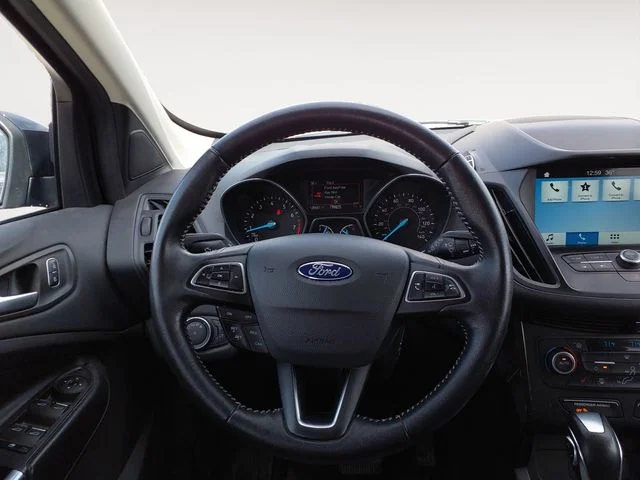 Used 2019 Magnetic Ford SE image 12