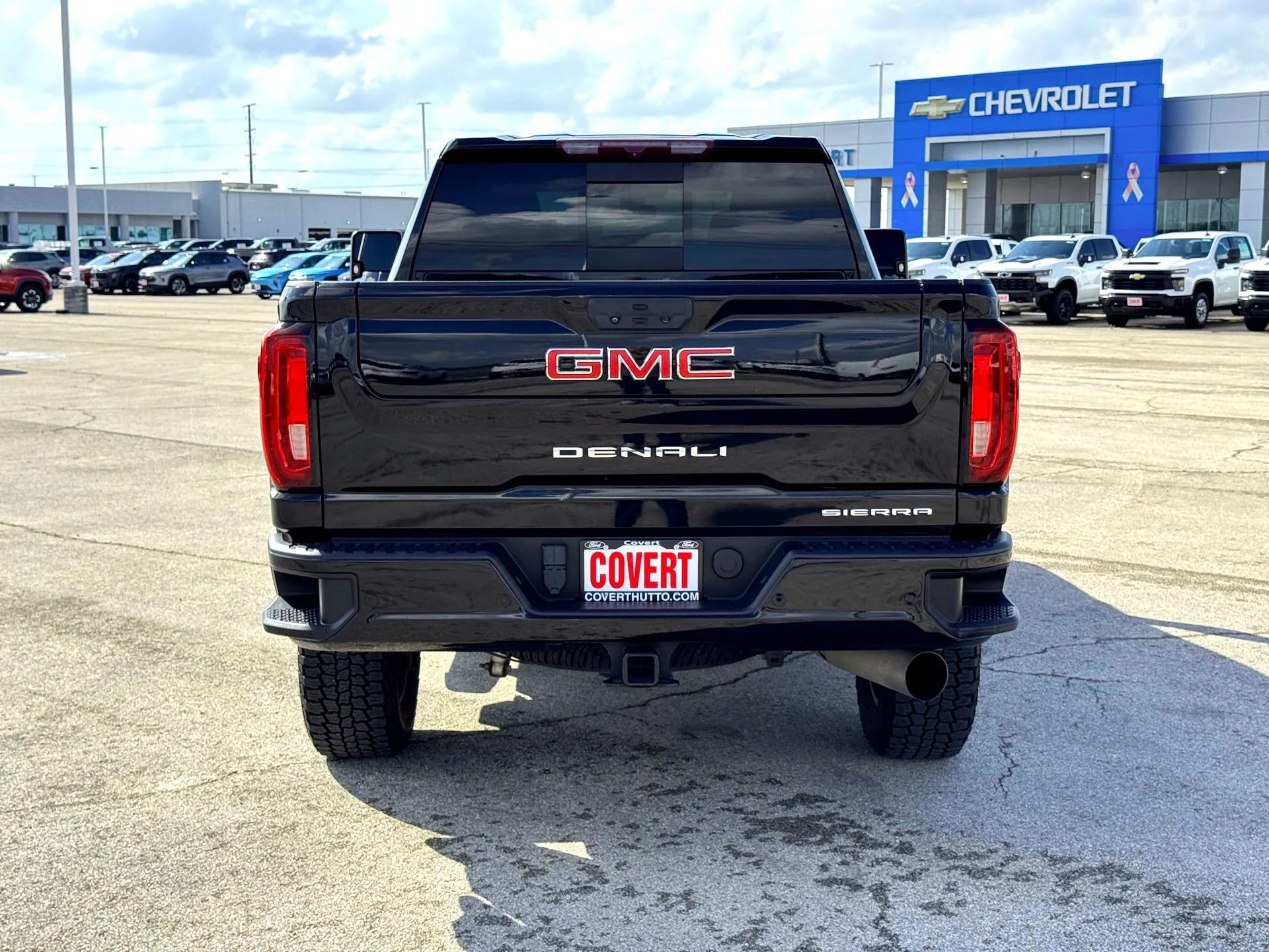 Used 2022 Onyx Black GMC Denali image 8