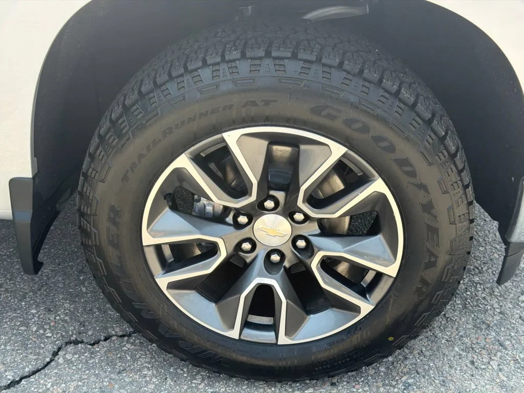 2022 Chevrolet Silverado 1500 LT - Photo 14