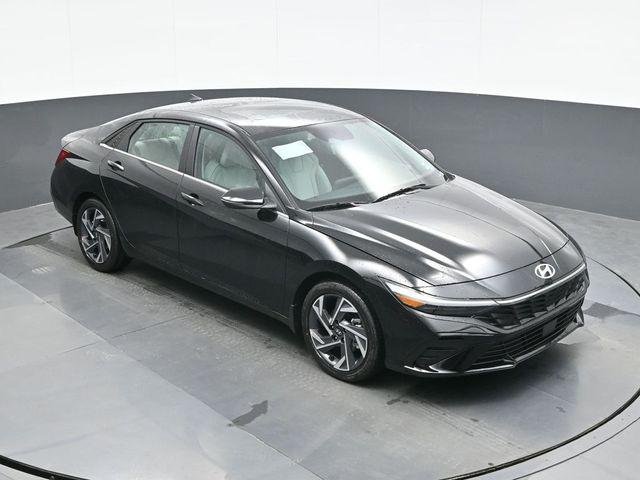 New 2026 Black Hyundai Limited image 14