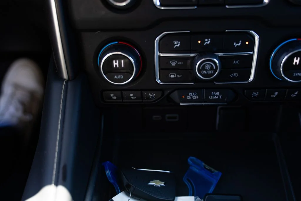 Used 2023 White Chevrolet Premier image 17