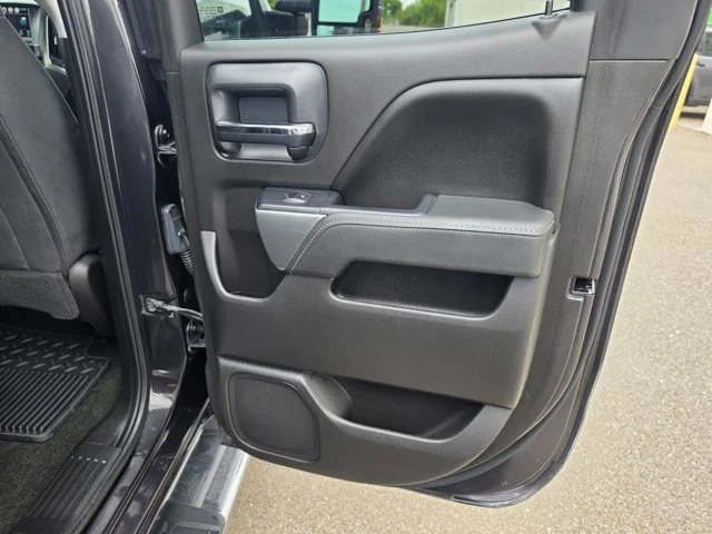 Used 2016 Gray Chevrolet LT image 23