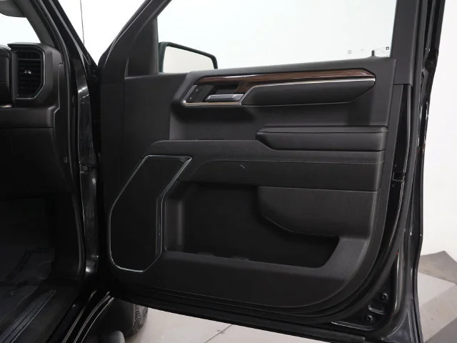 Used 2024 Black Chevrolet RST image 9