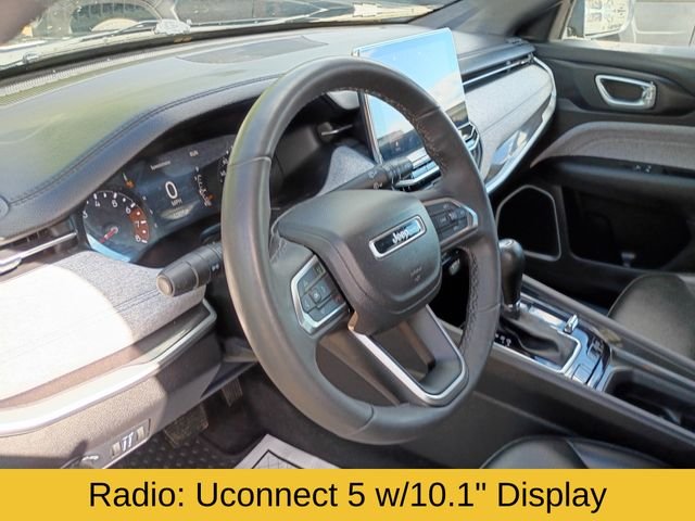Used 2023 Black Jeep Latitude image 13