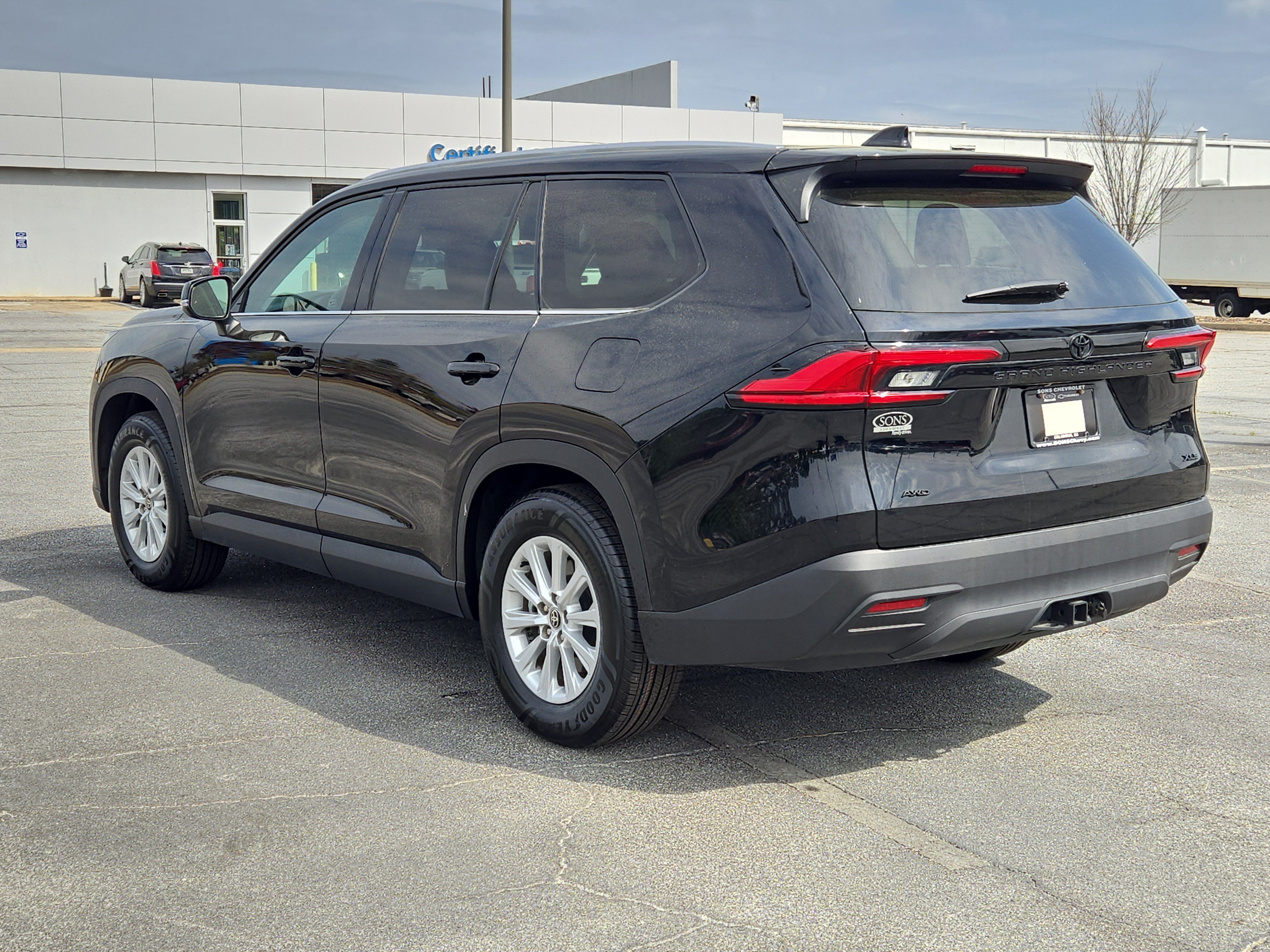 Used 2024 Black Toyota XLE image 12