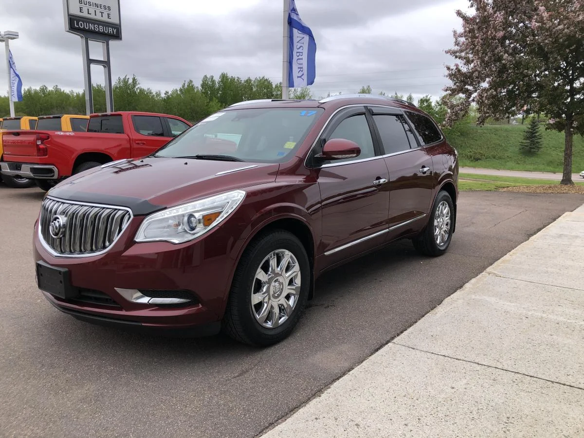 Used 2017 Red Buick AWD 4dr Premium image 4