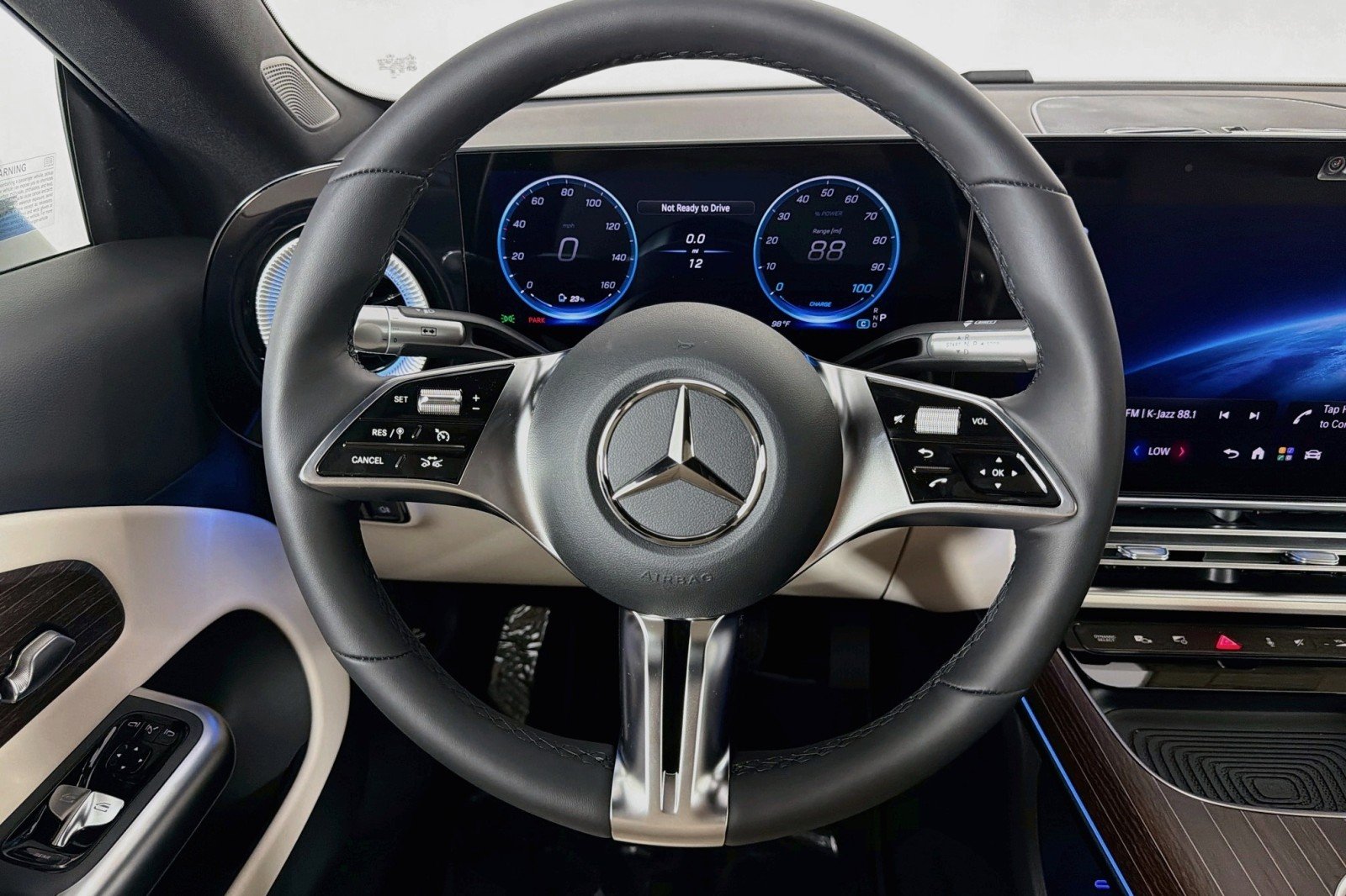 New 2027 Polar White Mercedes-Benz CLA 250+ Electric image 17